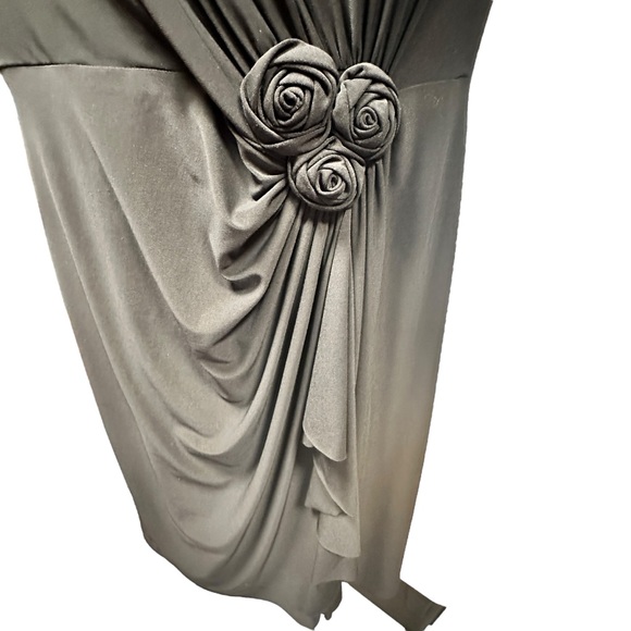 AMAZING Jones Wear Flattering Every Event Worthy Little Black Dress Size:10 - Picture 10 of 15